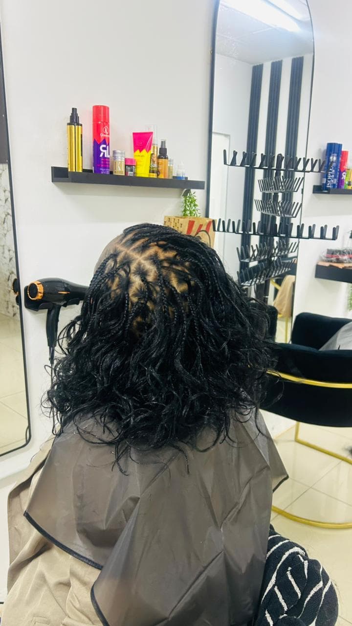 Hair & Braids